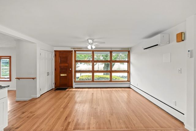 821 Pearse Rd, Swansea, MA 02777