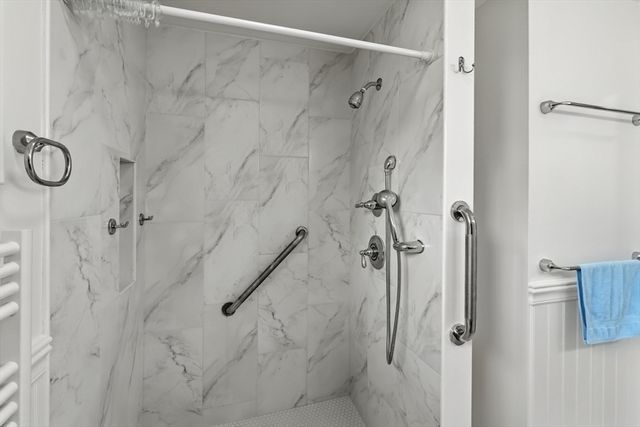 821 Pearse Rd, Swansea, MA 02777