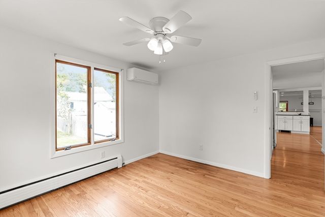 821 Pearse Rd, Swansea, MA 02777