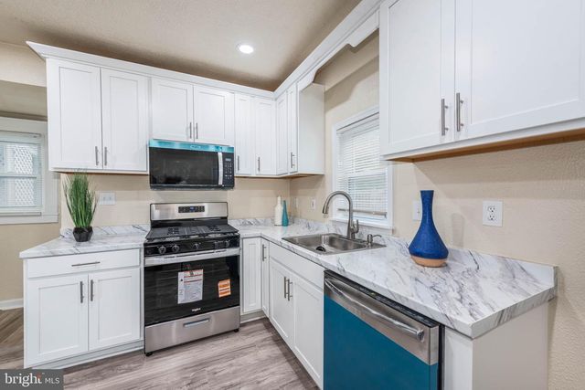 806 PONTIAC AVE, Baltimore, MD 21225