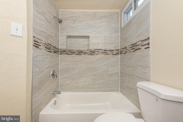 806 PONTIAC AVE, Baltimore, MD 21225