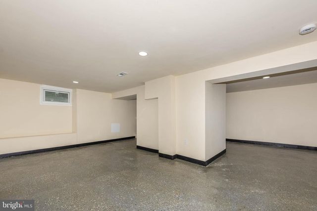 806 PONTIAC AVE, Baltimore, MD 21225