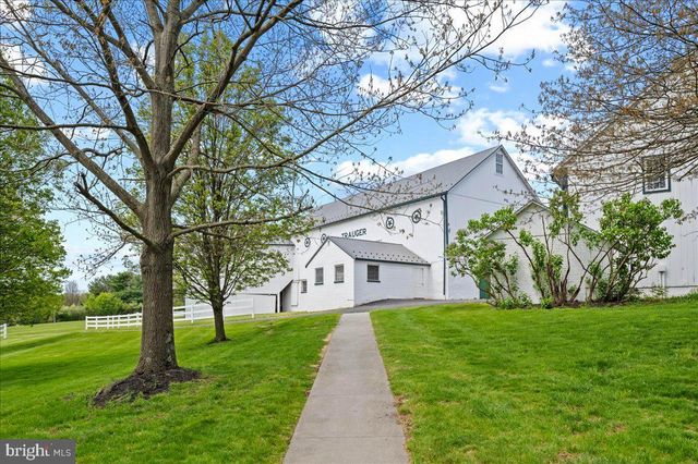 215 NOCKAMIXON RD, Kintnersville, PA 18930