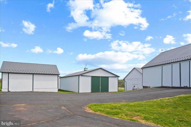 215 NOCKAMIXON RD, Kintnersville, PA 18930