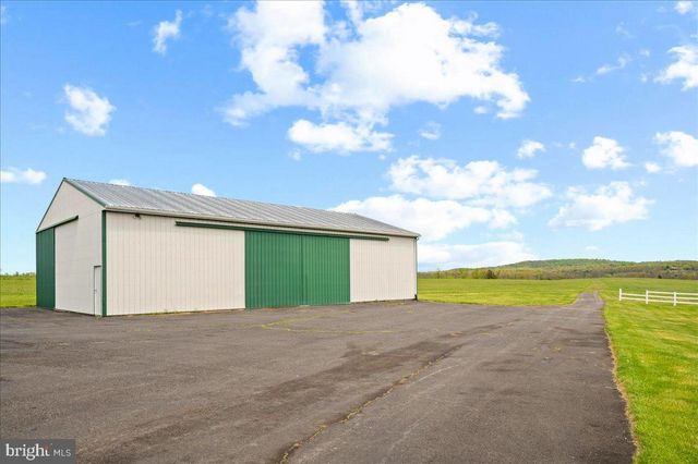 215 NOCKAMIXON RD, Kintnersville, PA 18930