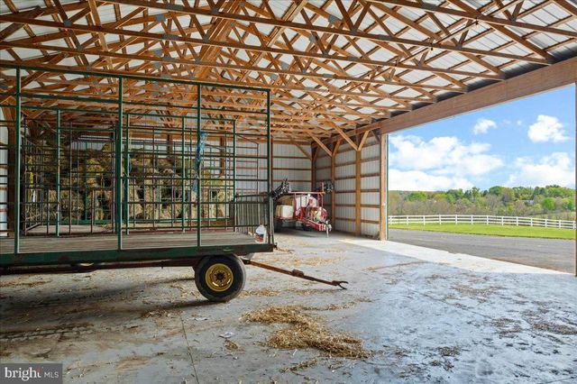 215 NOCKAMIXON RD, Kintnersville, PA 18930