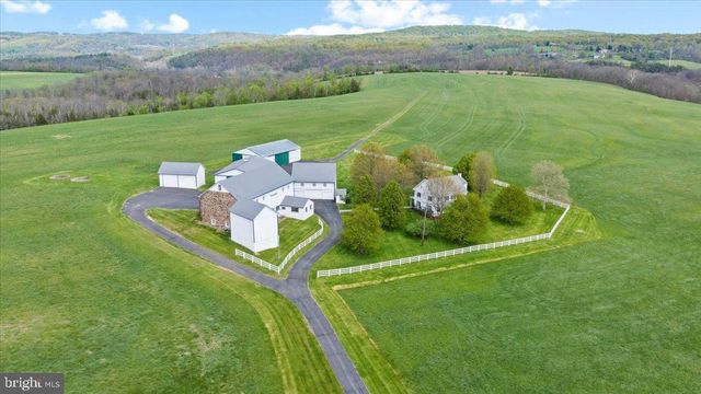 215 NOCKAMIXON RD, Kintnersville, PA 18930