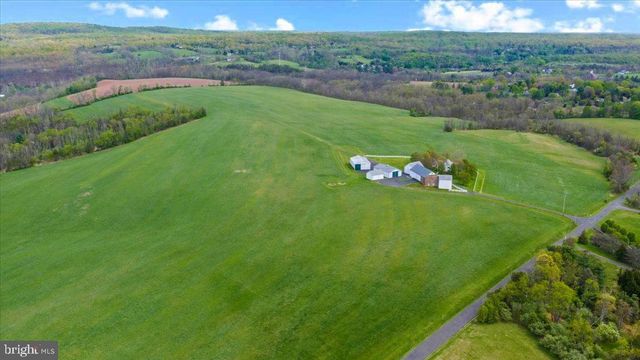 215 NOCKAMIXON RD, Kintnersville, PA 18930