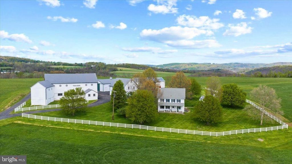 215 NOCKAMIXON RD, Kintnersville, PA 18930