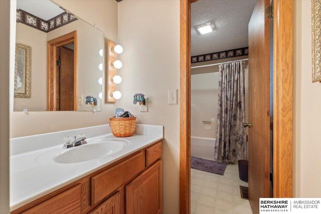 14996 Catalina Terrace, Council Bluffs, IA 51503