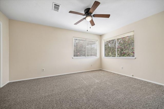 813 Lakeview Drive, Sugar Land, TX 77498