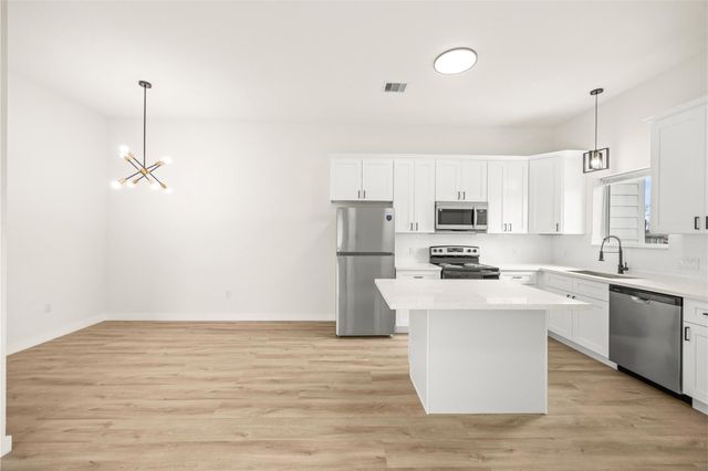 9709 Pelsey Street A, Houston, TX 77029