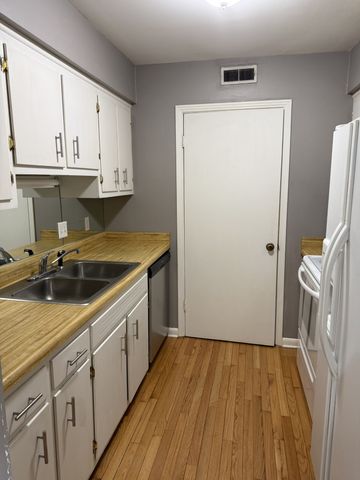 2929 Selena Dr Apt D65, Nashville, TN 37211