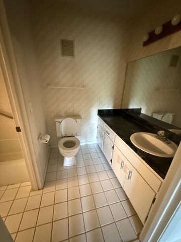 2929 Selena Dr Apt D65, Nashville, TN 37211