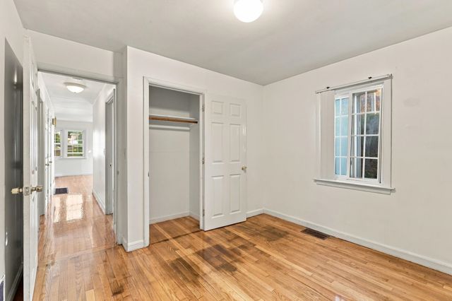 26 Claire Street, Manchester, NH 03103