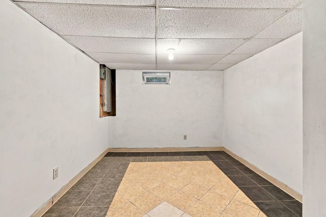 26 Claire Street, Manchester, NH 03103