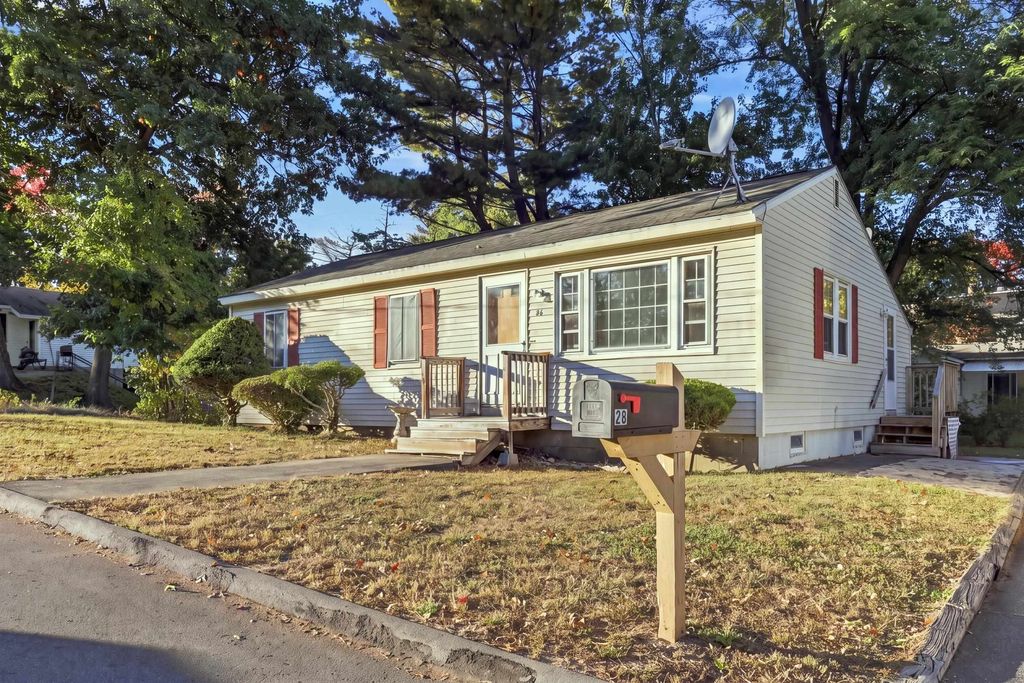 26 Claire Street, Manchester, NH 03103