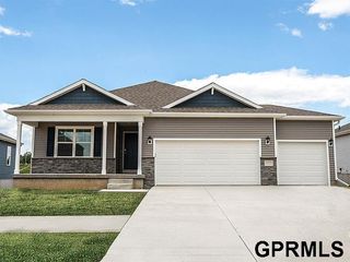 8608 S 185th Street, Gretna, NE 68136