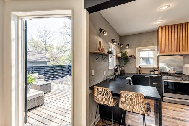 630 36th Street, Des Moines, IA 50312