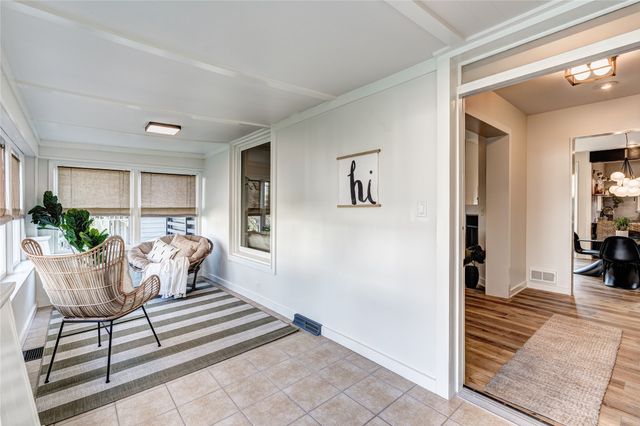 630 36th Street, Des Moines, IA 50312