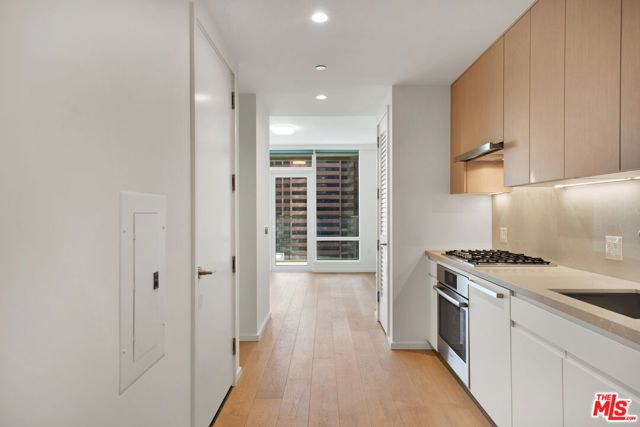 877 Francisco Street 623, Los Angeles, CA 90017