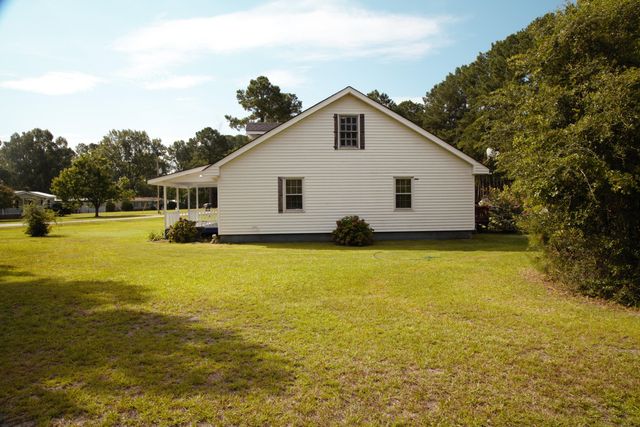 1368 Mccoy Drive, Summerton, SC 29148