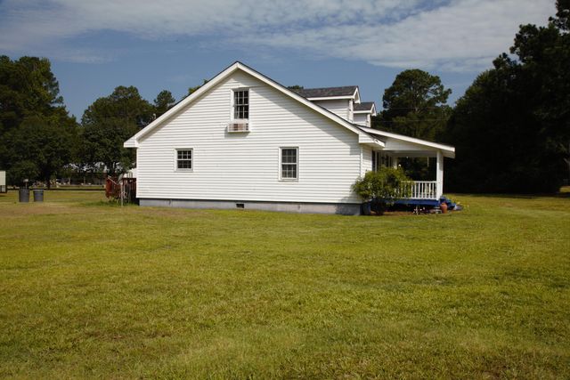 1368 Mccoy Drive, Summerton, SC 29148