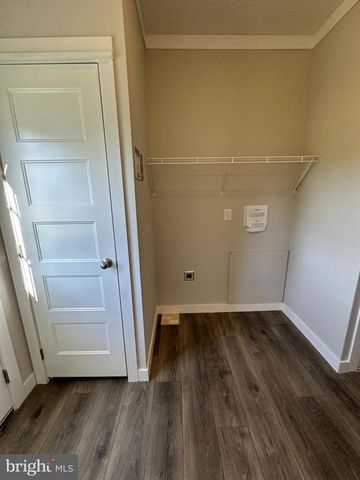 104 HENSON AVE, Louisa, VA 23093