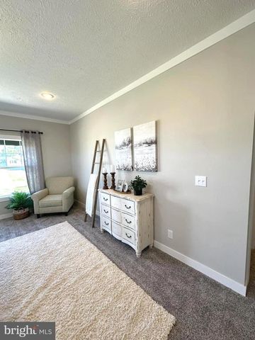 104 HENSON AVE, Louisa, VA 23093