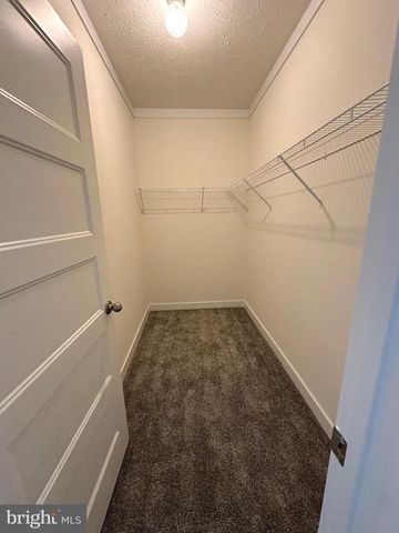 104 HENSON AVE, Louisa, VA 23093