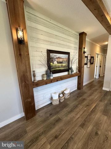 104 HENSON AVE, Louisa, VA 23093