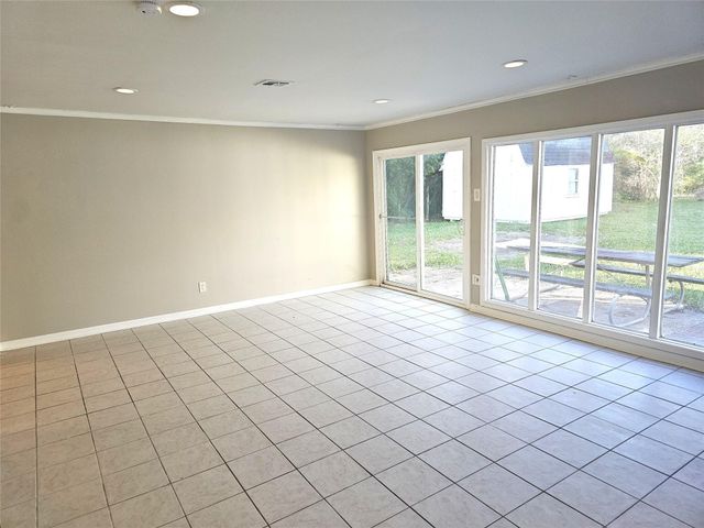 510 Baywood Drive, Seabrook, TX 77586