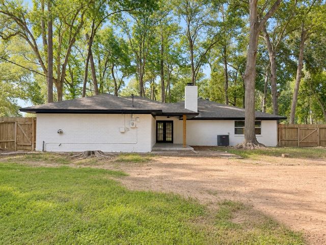 1527 Sungail Drive, Spring, TX 77386