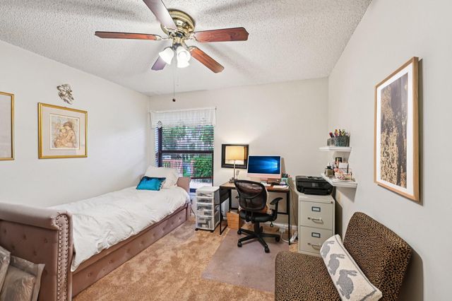 10875 NW 17th Mnr, Coral Springs, FL 33071