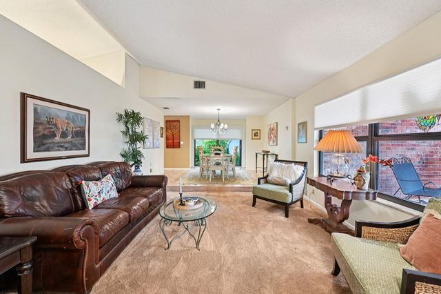 10875 NW 17th Mnr, Coral Springs, FL 33071