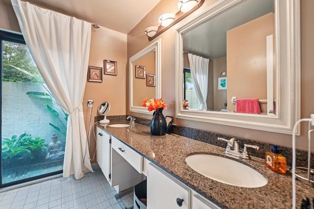 10875 NW 17th Mnr, Coral Springs, FL 33071