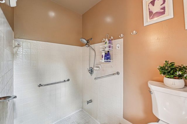 10875 NW 17th Mnr, Coral Springs, FL 33071