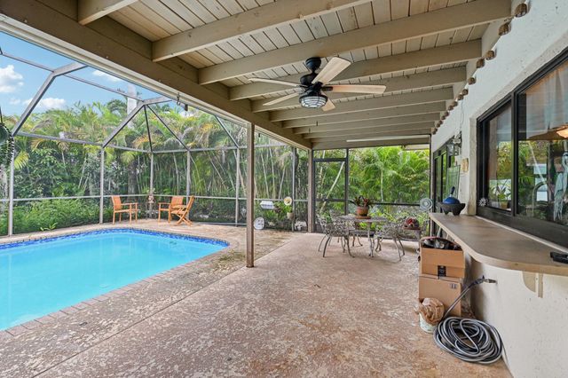 10875 NW 17th Mnr, Coral Springs, FL 33071