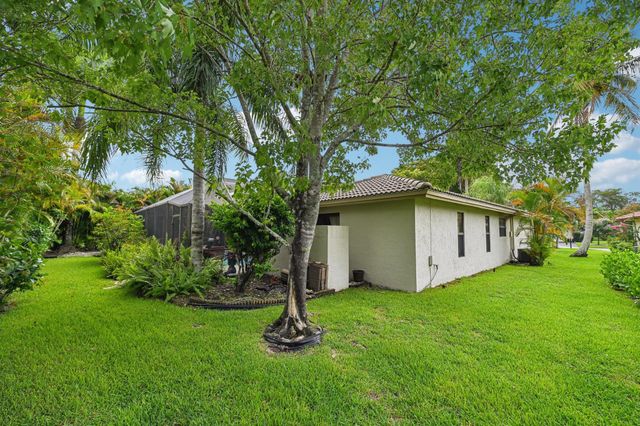 10875 NW 17th Mnr, Coral Springs, FL 33071