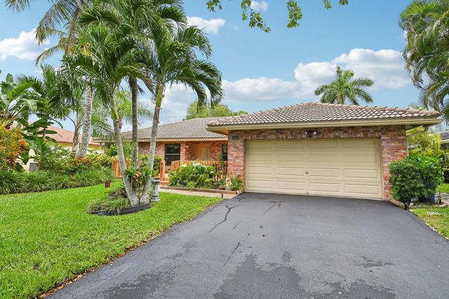 10875 NW 17th Mnr, Coral Springs, FL 33071