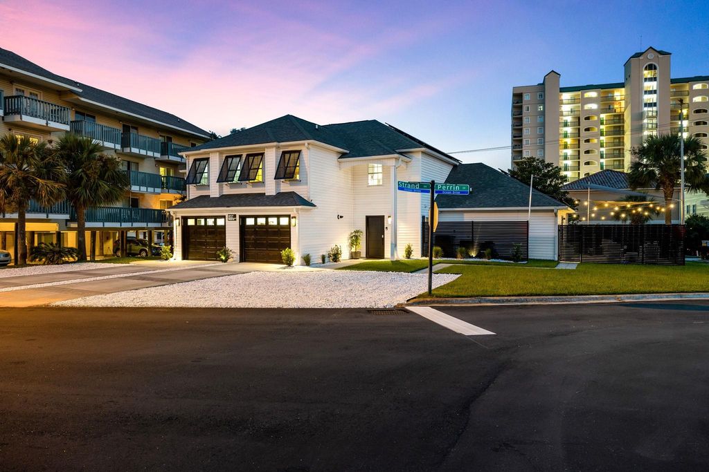 937 Strand Ave., North Myrtle Beach, SC 29582
