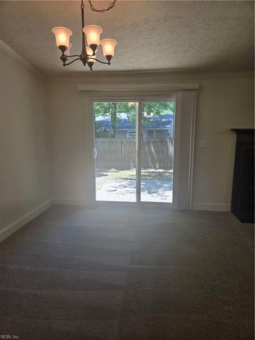 915 Cherry Creek DR, Newport News, VA 23608