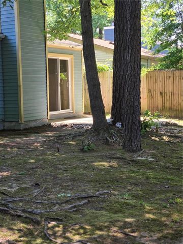 915 Cherry Creek DR, Newport News, VA 23608