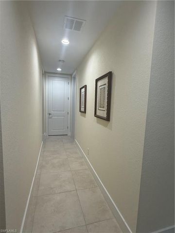 618 SW 31st TER, Cape Coral, FL 33914