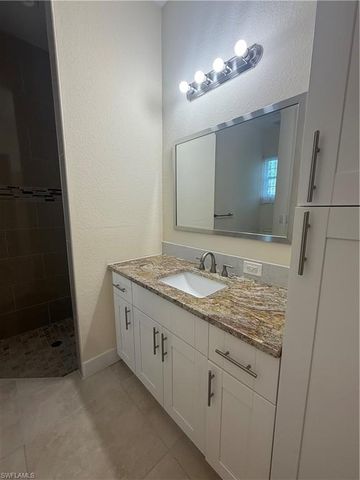 618 SW 31st TER, Cape Coral, FL 33914