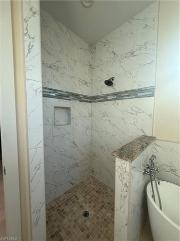 618 SW 31st TER, Cape Coral, FL 33914