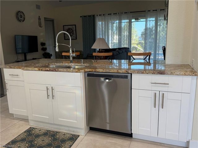 618 SW 31st TER, Cape Coral, FL 33914