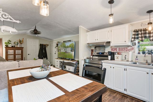 97 Cameron Drive, St. Albans Town, VT 05478