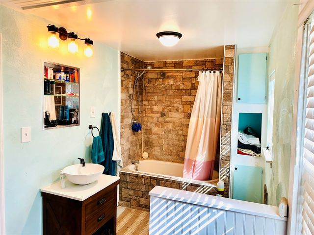 200 N Avenue C, Cross Plains, TX 76443