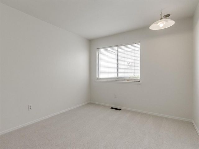 5841 Hefner Village Court, Oklahoma City, OK 73162